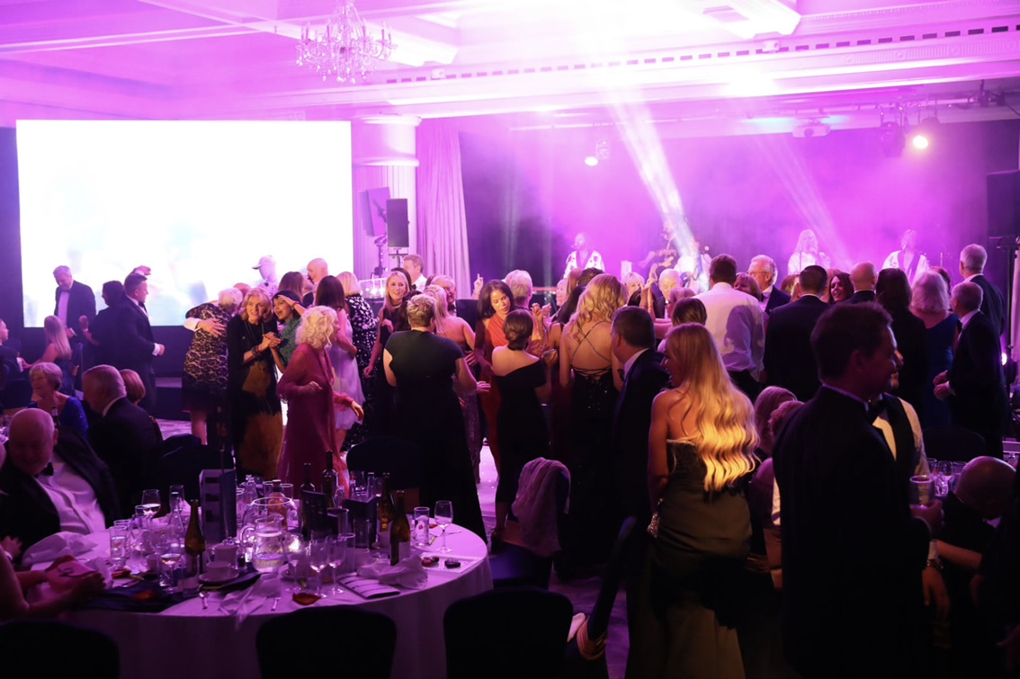 Daisy Ball - Kris Turnbull Event